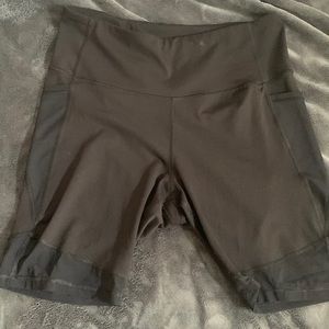 Black mesh detailed biker shorts